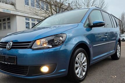 VW Touran 77.709 km 14.000 € Fellbach 70736