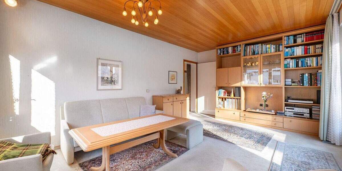 Mehrfamilienhaus, Wohnhaus Stuttgart Degerloch - 9 Zimmer, 140 m&sup2;, 690.000&euro; | Angebot:25685475