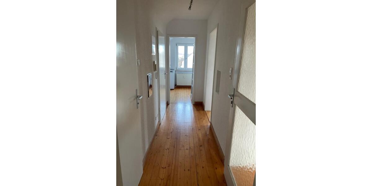 Dachgeschoßwohnung Stuttgart Zuffenhausen - 2 Zimmer, 45 m&sup2;, 900&euro; | Angebot:24224524