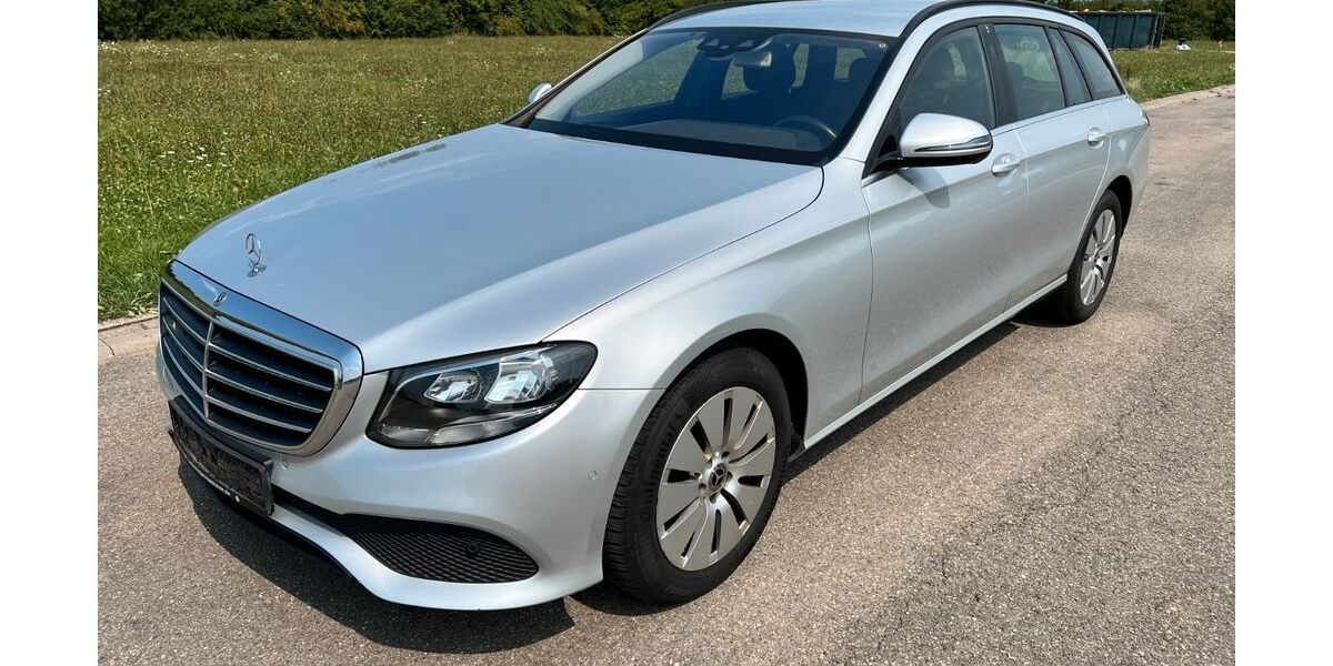 Mercedes-Benz E 220 120.000 km 19.000 &euro; Waldenbuch 71111