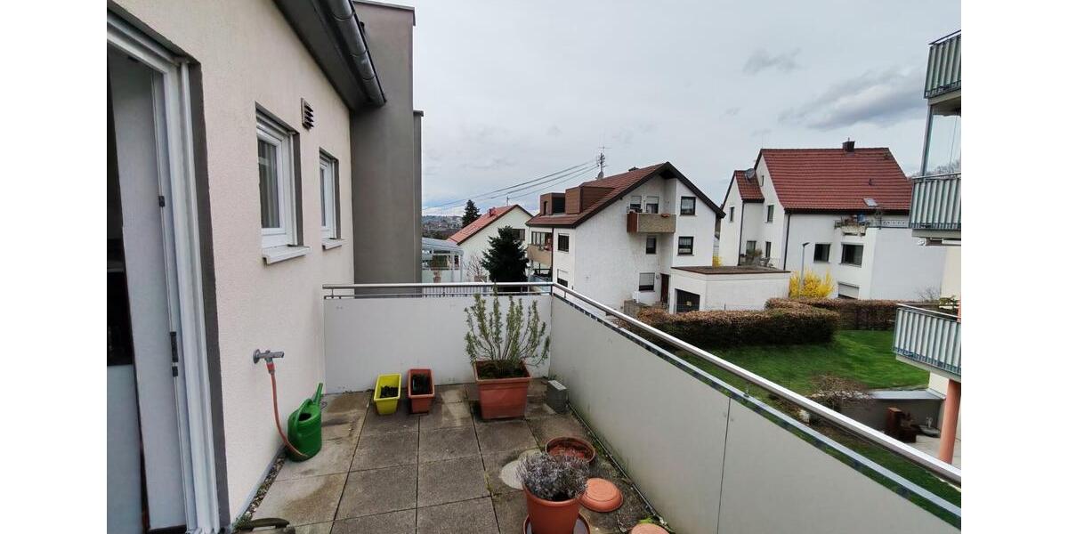 Etagenwohnung Esslingen am Neckar Hegensberg - 4 Zimmer, 90 m&sup2;, 1.200&euro; | Angebot:25959556