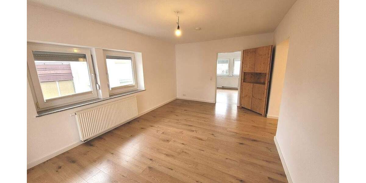 Etagenwohnung Stuttgart Obertürkheim - 3 Zimmer, 72 m&sup2;, 1.250&euro; | Angebot:26244592