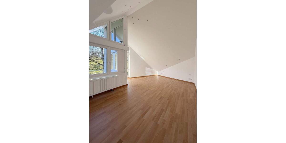 Mehrfamilienhaus, Wohnhaus Nürtingen - 5 Zimmer, 175 m&sup2;, 2.700&euro; | Angebot:24557708