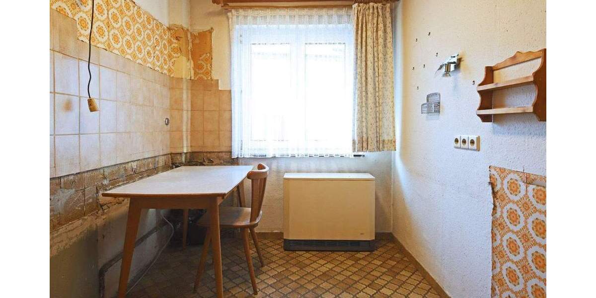 Einfamilienhaus Kernen-Stetten Stetten - 9 Zimmer, 212 m&sup2;, 330.000&euro; | Angebot:25302624