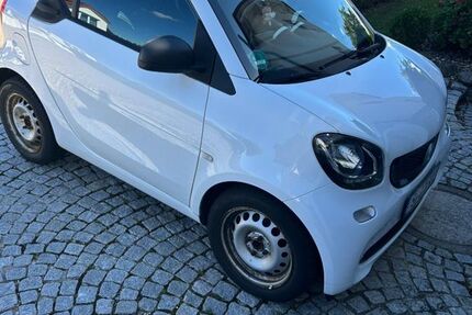 Smart ForTwo 88.000 km 10.700 € Botnang 70195