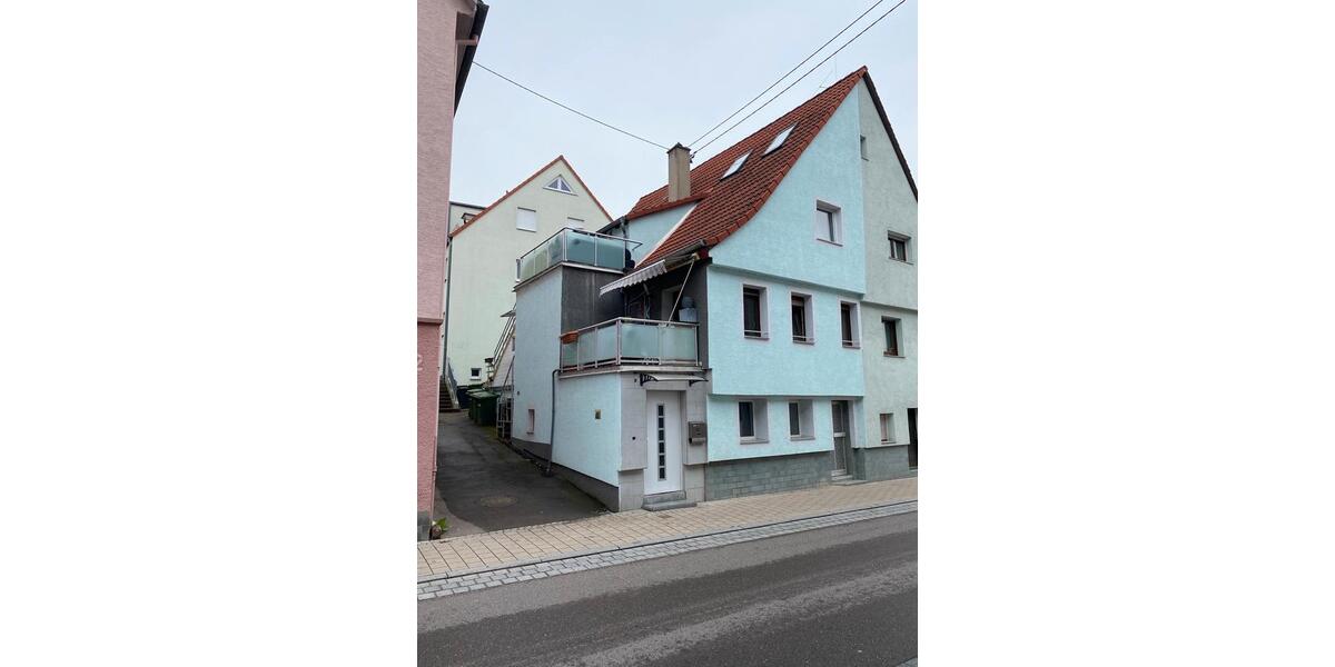 Doppelhaushälfte Ludwigsburg - 6 Zimmer, 173 m&sup2;, 499.000&euro; | Angebot:26204330