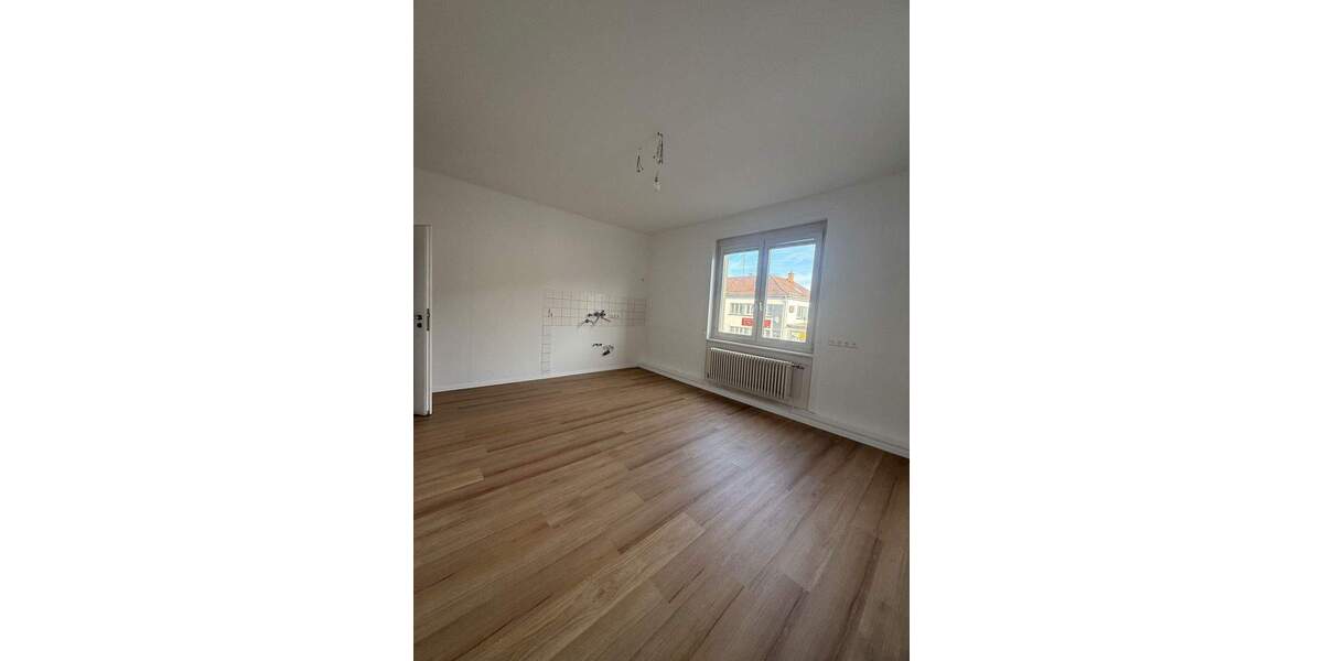 Etagenwohnung Nürtingen - 5 Zimmer, 142 m&sup2;, 2.441&euro; | Angebot:24767211