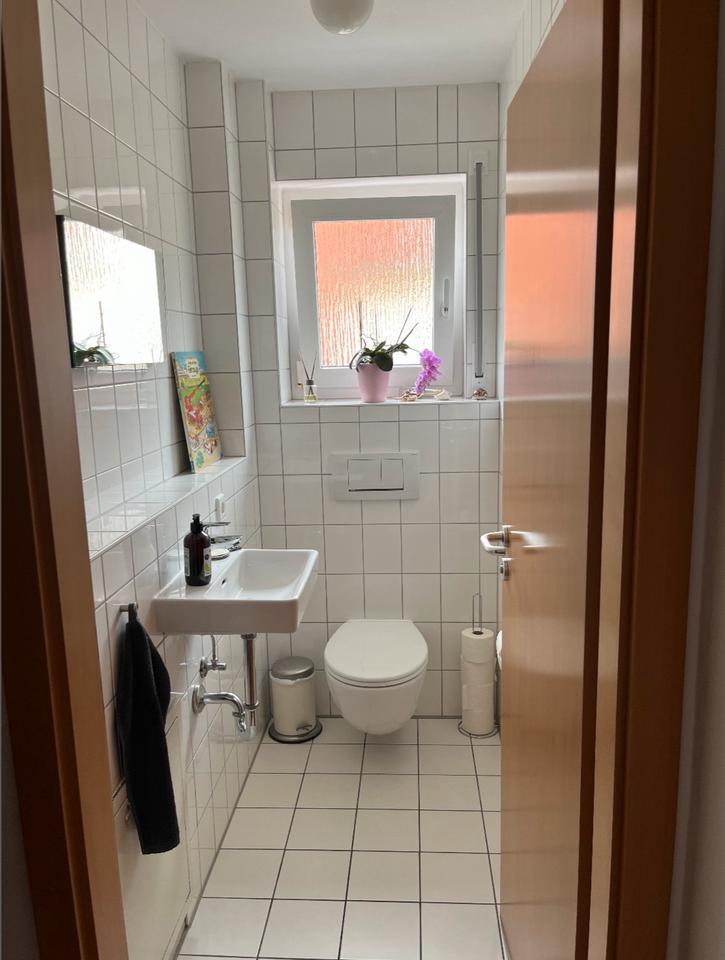 Haus im Haus - helle 5 Zimmer MaisonetteWohnung in Dätzingen