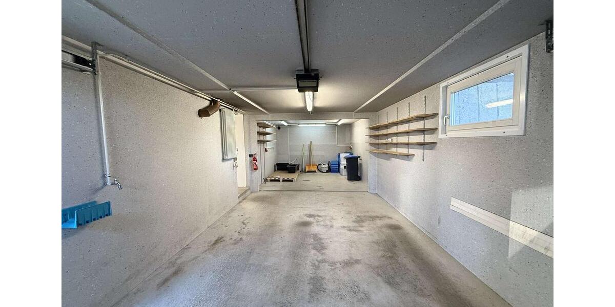 Einfamilienhaus Nürtingen - 5.5 Zimmer, 175 m&sup2;, 2.700&euro; | Angebot:24571134