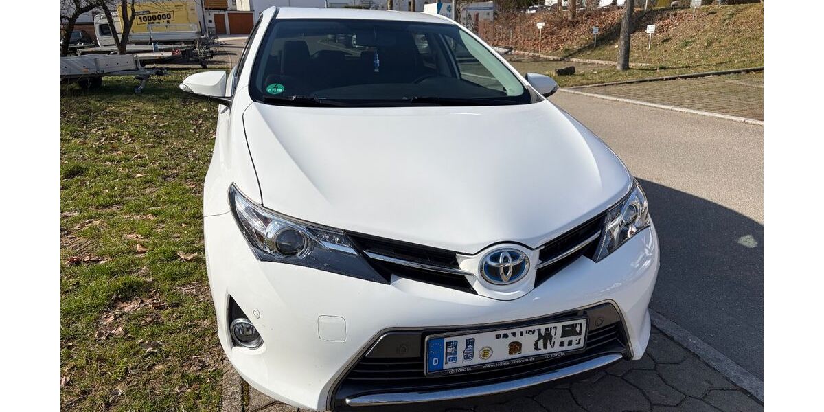 Toyota Auris 164.000 km 9.999 &euro; Leinfelden-Echterdingen 70771