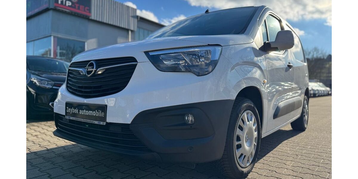 Opel Combo 26.500 km 10.900 € Ebersbach an der Fils. 73061