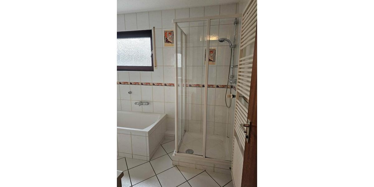 Doppelhaushälfte Eberdingen - 5.5 Zimmer, 140 m&sup2;, 1.600&euro; | Angebot:26644731