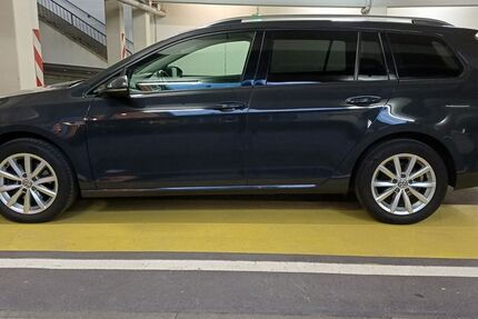 VW Golf 178.000 km 9.000 &euro; Esslingen am Neckar 73733