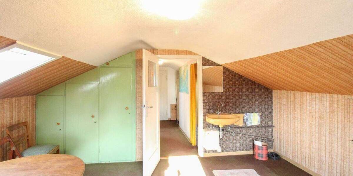 Einfamilienhaus Stuttgart Rot - 6 Zimmer, 450.000&euro; | Angebot:24858609