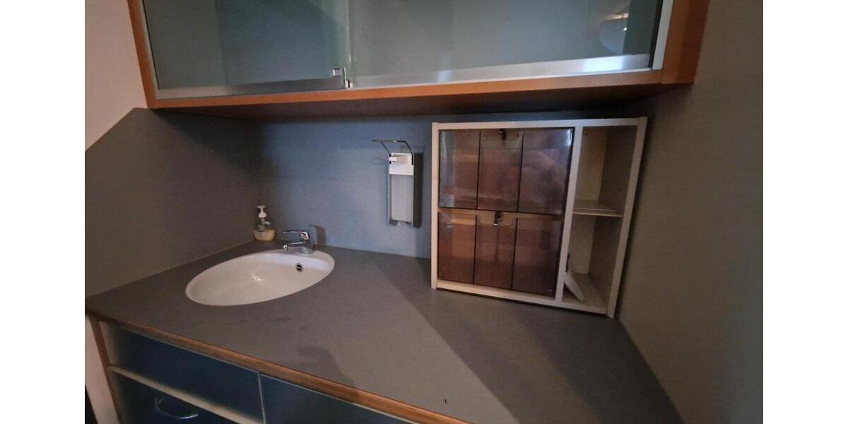 Gewerbeobjekt Reutlingen Altenburg - 2.100&euro; | Angebot:24642583