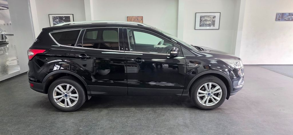 Ford Kuga 96.000 km 10.900 &euro; Asperg/Ludwigsburg bei Stuttgart 71679