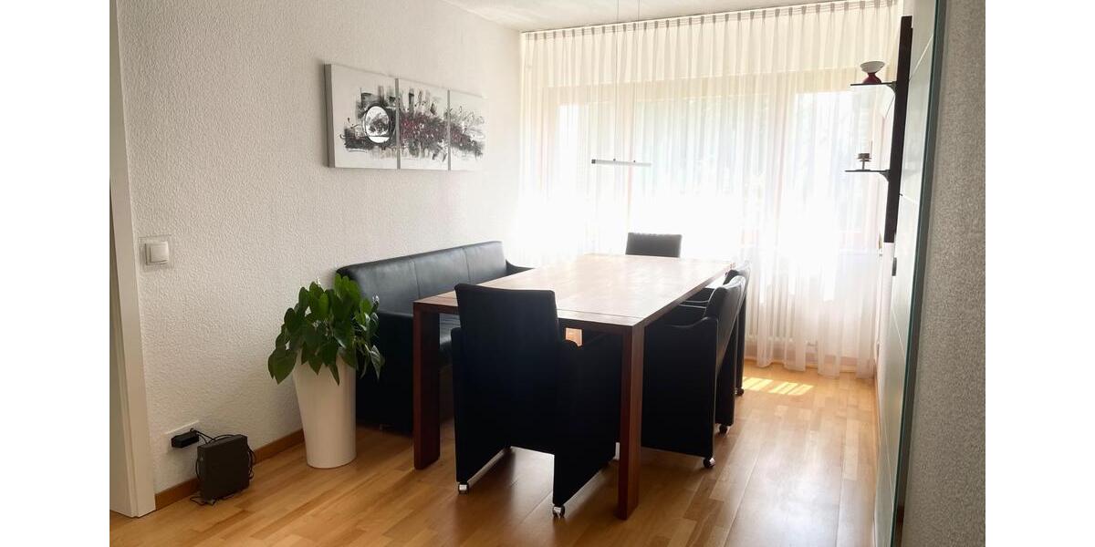 Hochparterre Metzingen - 4.5 Zimmer, 104 m&sup2;, 360.000&euro; | Angebot:26927355