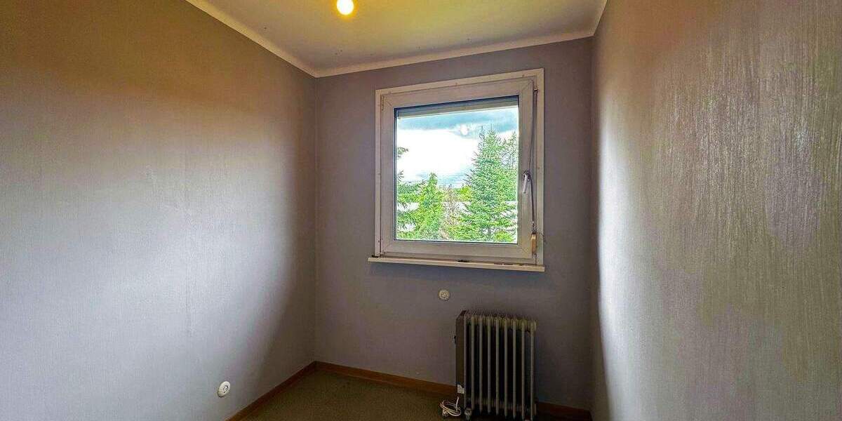 Mehrfamilienhaus, Wohnhaus Stuttgart Obertürkheim - 8 Zimmer, 130 m&sup2;, 460.000&euro; | Angebot:24140632