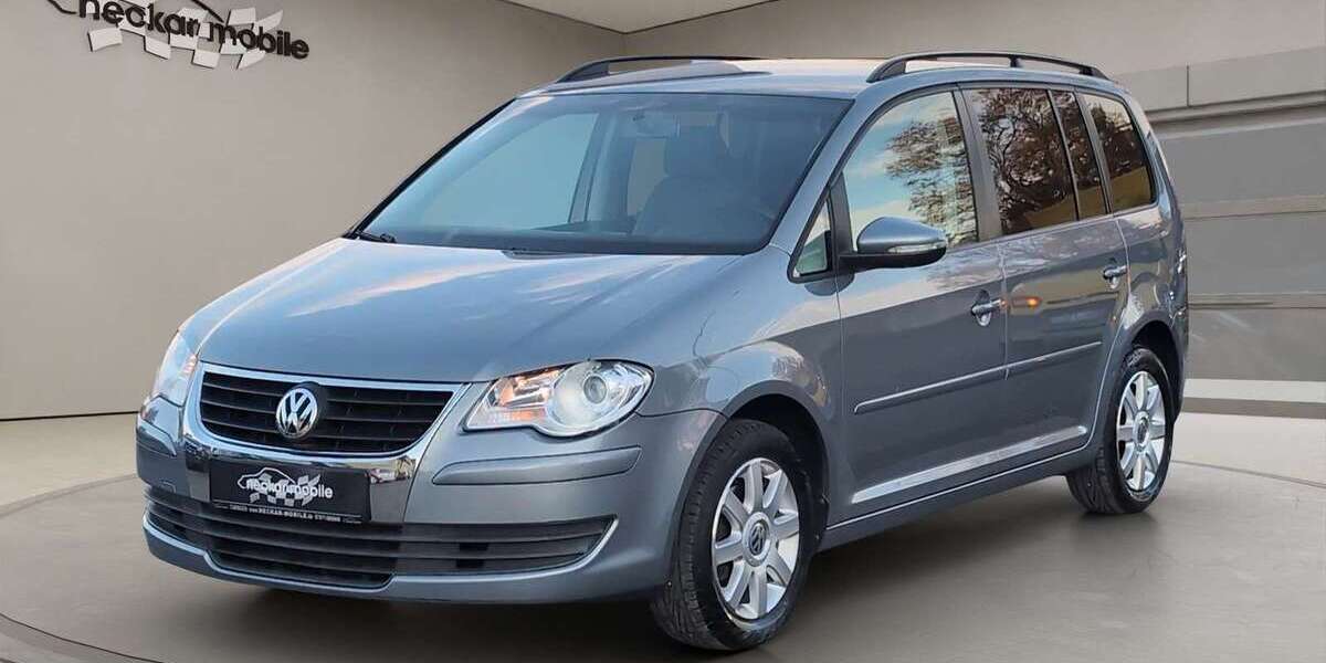 VW Touran 243.585 km 4.490 € Tübingen 72074