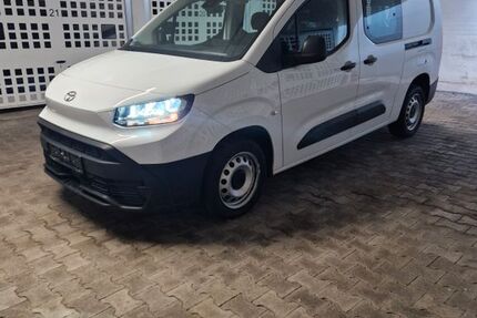 Toyota Proace City 47.000 km 22.990 &euro; Böblingen 71032