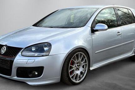 VW Golf 267.000 km 7.990 € Weinstadt 71384