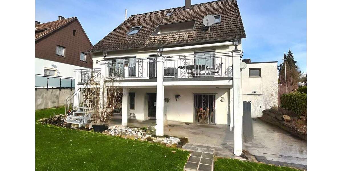 Einfamilienhaus Sindelfingen Maichingen - 9 Zimmer, 215 m&sup2;, 729.000&euro; | Angebot:25155971