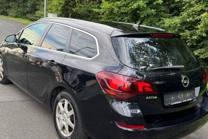 Opel Astra 126.000 km 5.499 &euro; Stuttgart 70372