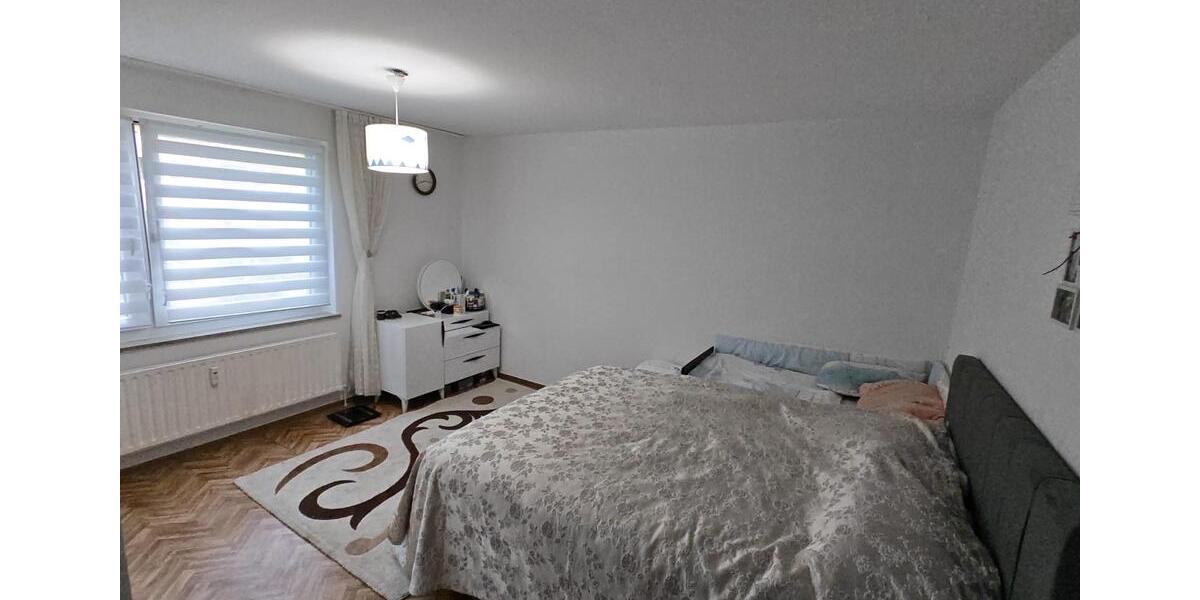 Etagenwohnung Marbach am Neckar - 4 Zimmer, 86 m&sup2;, 370.000&euro; | Angebot:26577467