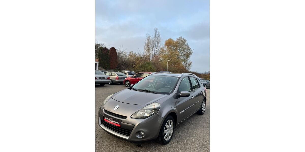 Renault Clio 94.000 km 4.590 &euro; Backnang 71522