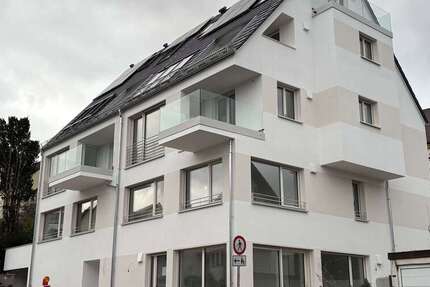 Wohnung zum Mieten in Stuttgart 2.300 € 92 m² 3.5 zimmer