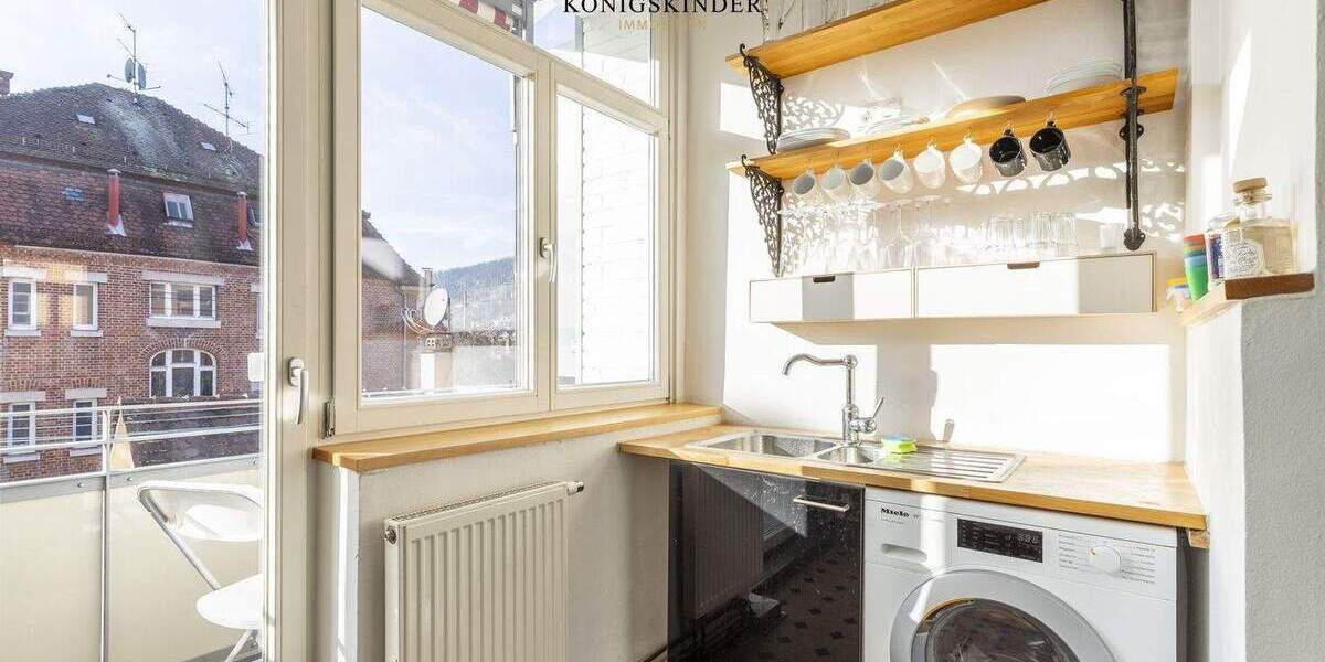 Historischer Altbau trifft urbanes Lebensgefühl: Charmante Wohnung in Stuttgart-Süd 2 zimmer