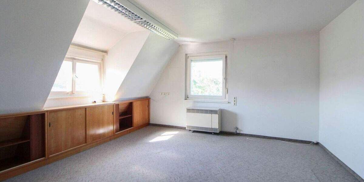 Mehrfamilienhaus, Wohnhaus Stuttgart Botnang - 9 Zimmer, 204 m&sup2;, 1.200.000&euro; | Angebot:25043366