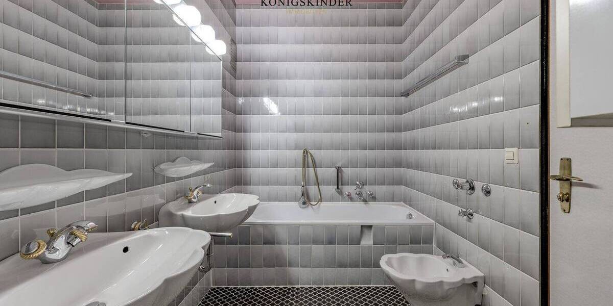 Doppelhaushälfte Leinfelden-Echterdingen Echterdingen - 8 Zimmer, 235 m&sup2;, 798.000&euro; | Angebot:26388860