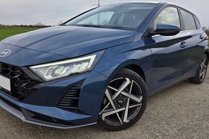 Hyundai i20 8.323 km 22.450 € Wimsheim 71299