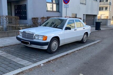 Mercedes-Benz 190 220.500 km 6.999 &euro; Böblingen 71034