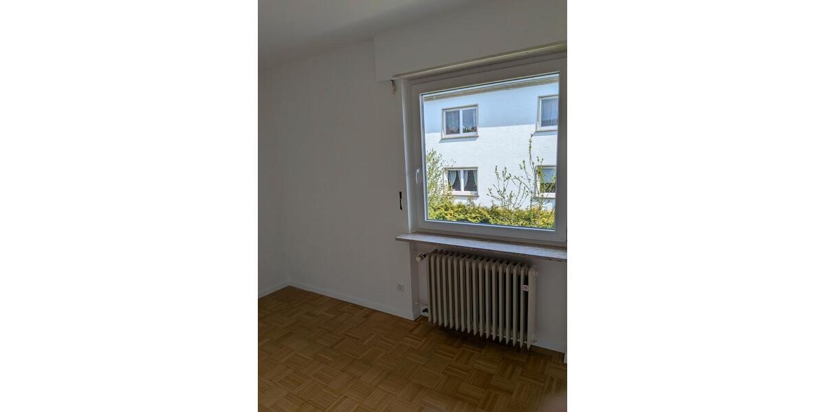 Etagenwohnung Kornwestheim - 3.5 Zimmer, 82 m&sup2;, 1.490&euro; | Angebot:26395526