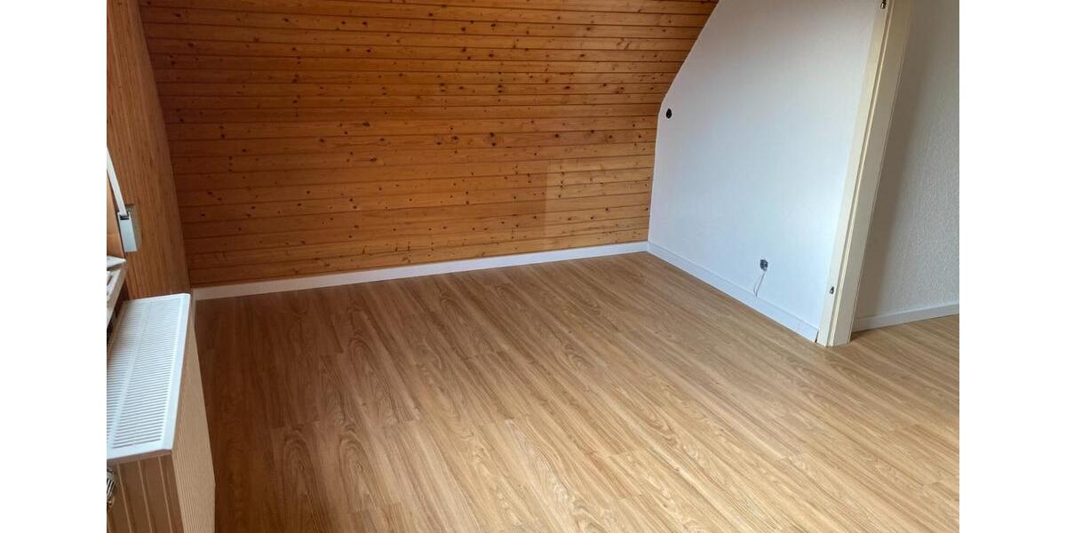Etagenwohnung Stuttgart Neuwirtshaus - 1 Zimmer, 13 m&sup2;, 450&euro; | Angebot:25395863