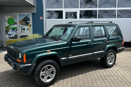 Jeep Cherokee 168.000 km 4.900 &euro; Besigheim 74354
