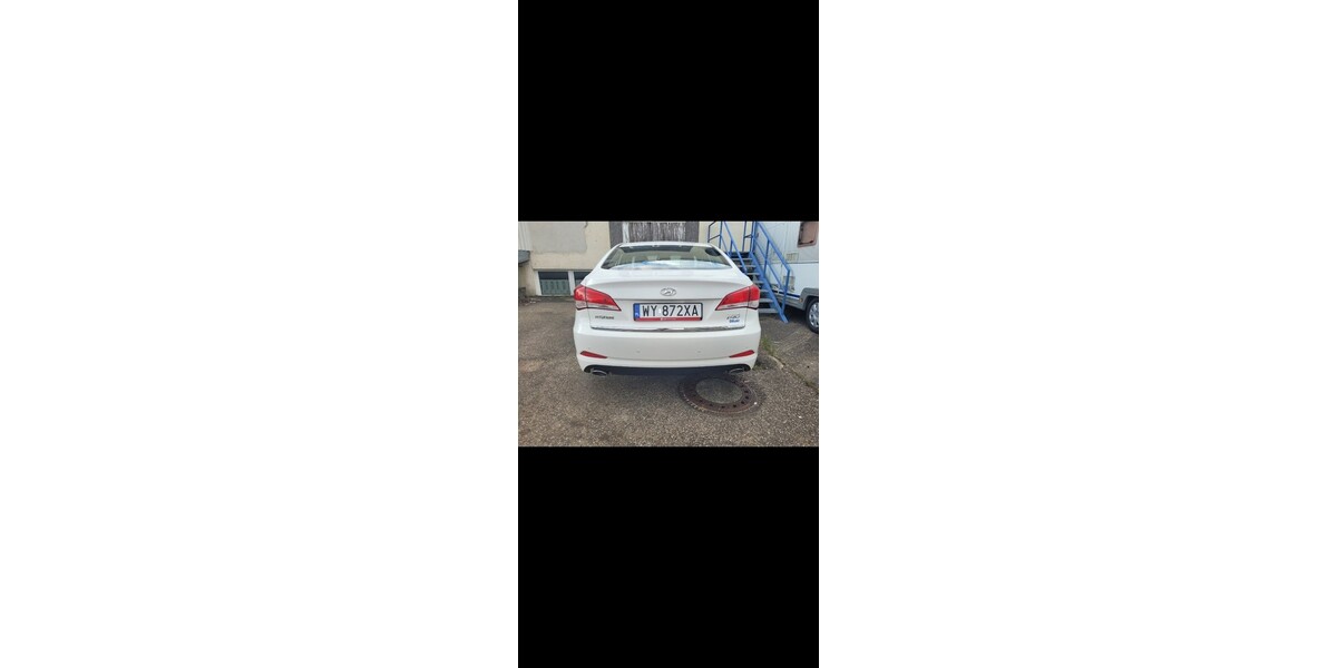 Hyundai i40 162.000 km 5.200 € Stuttgart 70173