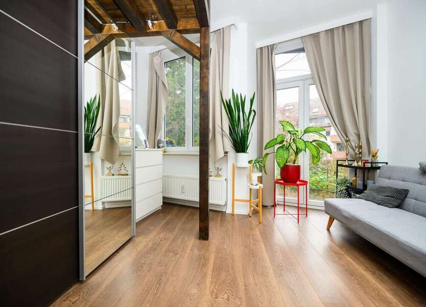 Wohnung zum Kaufen in Stuttgart 998.000 € 220 m²
