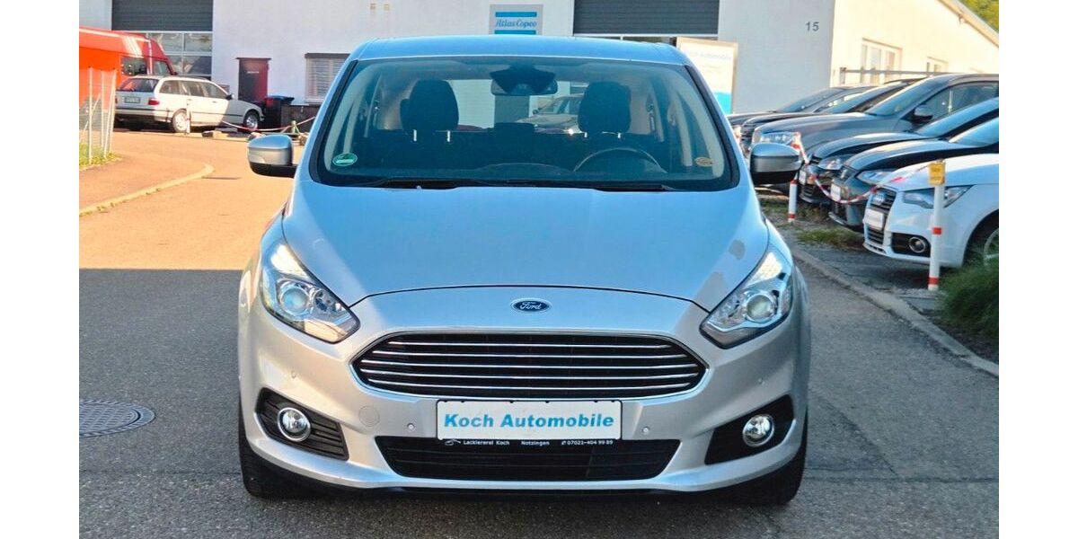 Ford S-Max 94.000 km 12.999 &euro; Notzingen 73274