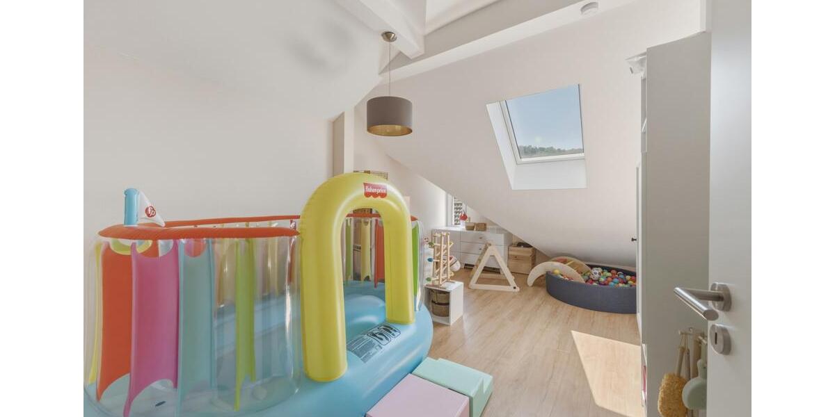 Doppelhaushälfte Stuttgart Hedelfingen - 6 Zimmer, 206 m&sup2;, 1.099.000&euro; | Angebot:26916782
