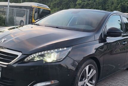 Peugeot 308 180.000 km 6.500 &euro; Tübingen 72070