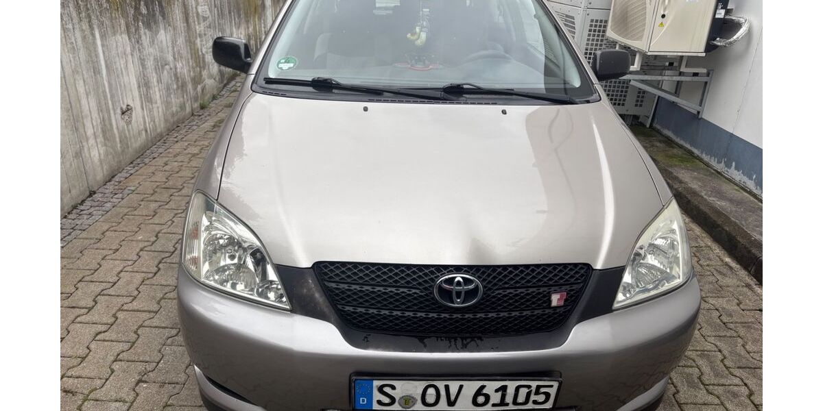 Toyota Corolla 294.450 km 3.600 &euro; Stuttgart 70499