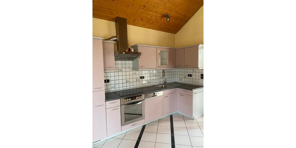 Etagenwohnung Weissach im Tal - 4.5 Zimmer, 140 m&sup2;, 419.000&euro; | Angebot:24728569