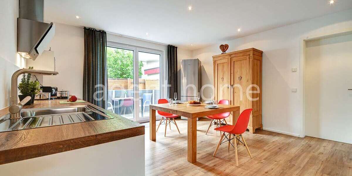 Etagenwohnung Reutlingen Altenburg - 3.5 Zimmer, 105 m&sup2;, 2.050&euro; | Angebot:26691259
