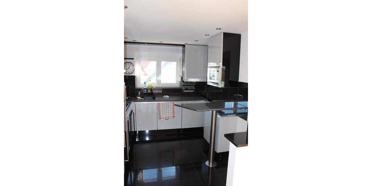 Etagenwohnung Nufringen - 3 Zimmer, 101 m&sup2;, 1.370&euro; | Angebot:24667053