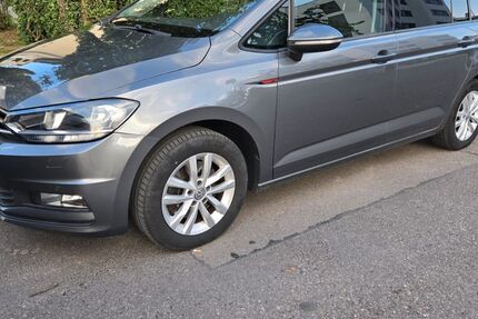 VW Touran 204.000 km 9.100 &euro; Backnang 71522