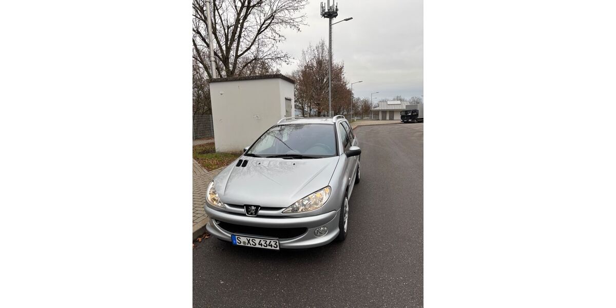 Peugeot 206 88.000 km 1.200 &euro; Stuttgart 70499