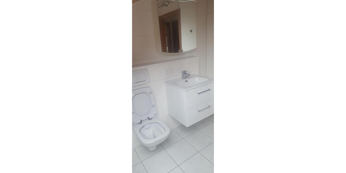 Gemütliche 3 Zimmer Dachgeschosswohnung mit EBK und Balkon - Dachgeschoßwohnung Weil im Schönbuch | Angebot:25239500